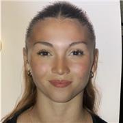 Soy una chica muy sociable, paciente, responsable, amable y puntual. Tengo preferencia de enseñar a niños de primária.